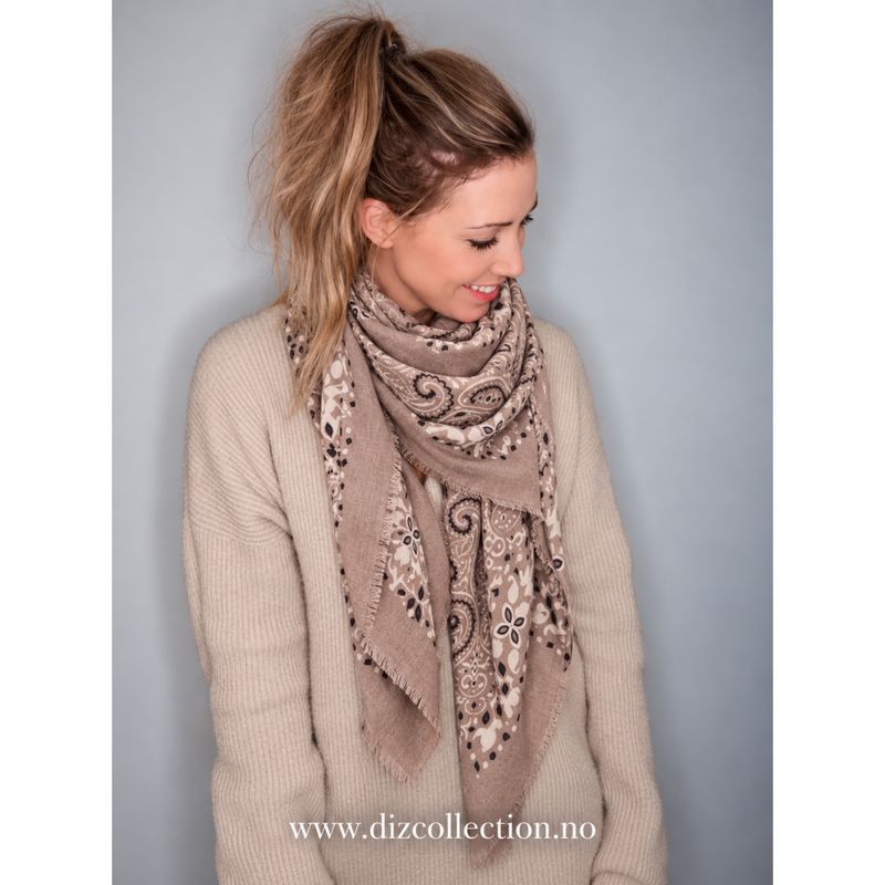 CN110-01 Firkantet skjerf ullmix - taupe